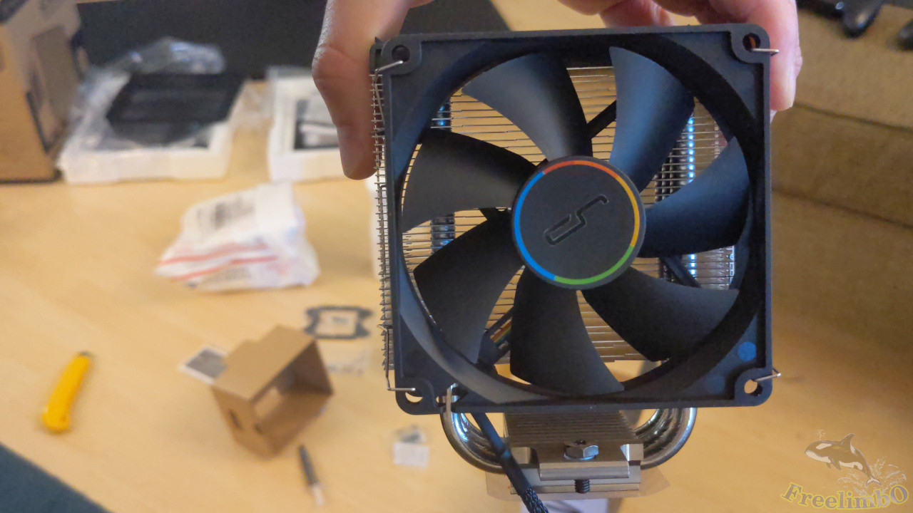 /img/2021-08-21a/Cryorig-M9A_front.jpg
