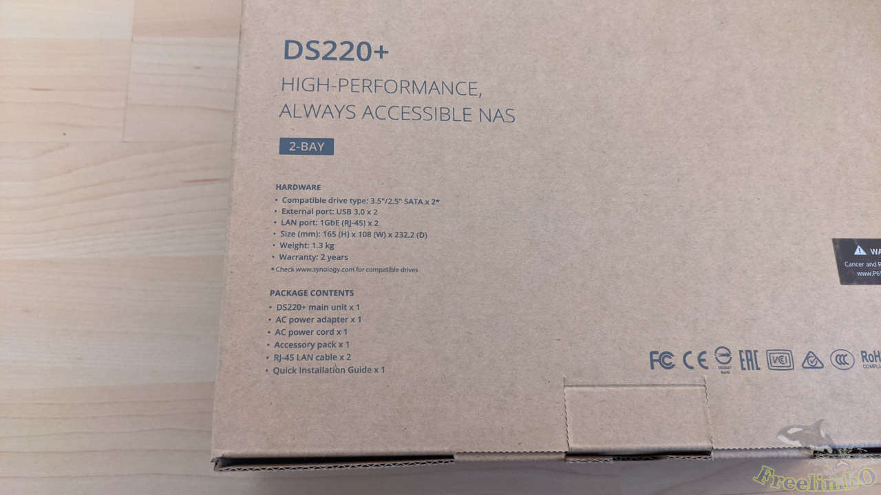 DS220plus_box_2.jpg
